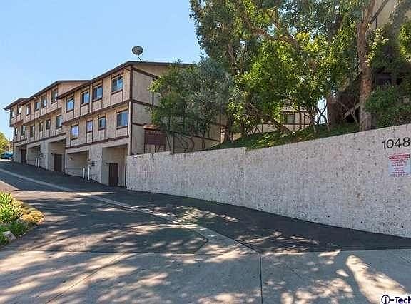 2nd image of 10480 Sunland Blvd APT 34