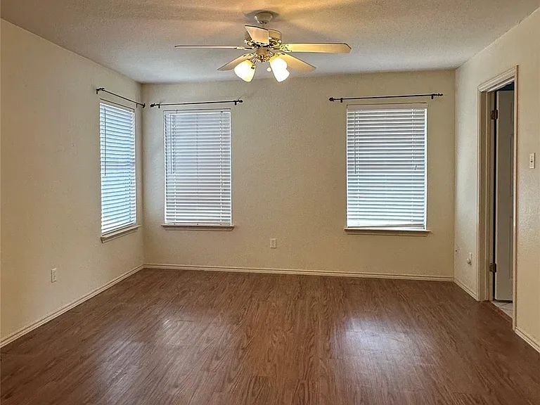 3509 Ruby Red Dr — Photo 11