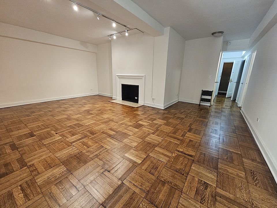 1st image of 40 Central Park S #10E