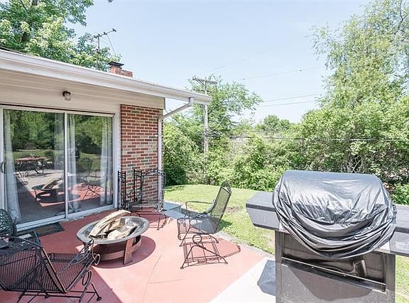 3rd image of 7205 Waterford Dr