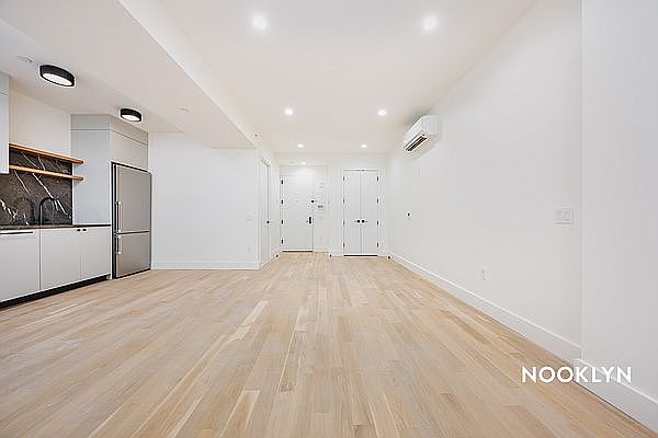 1st image of 250 Gold St #433