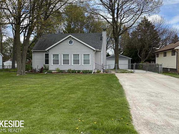 3rd image of 32474 Saint Vincent Ave