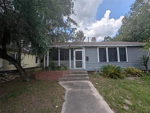 234 SW 3rd St Photo 1