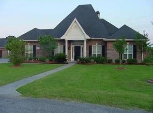 6877 Banbury Rd, Lake charles, LA 70605