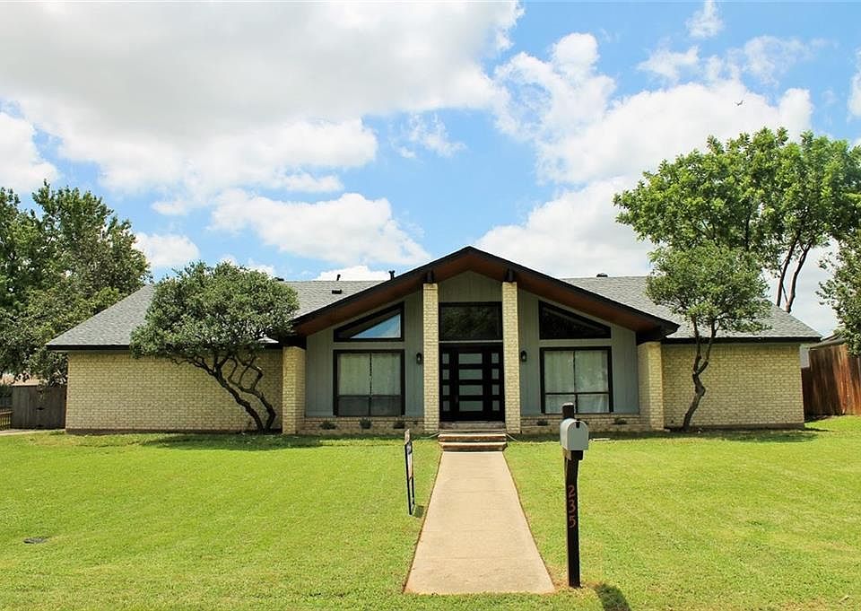 1st image of 235 Meadowlark Ln