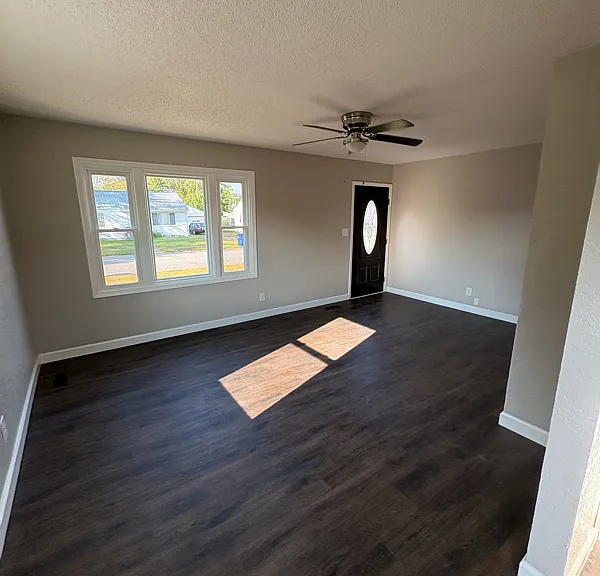 1021 Smith St — Photo 6