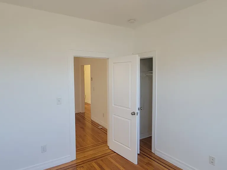 5907 Blvd East — Photo 30