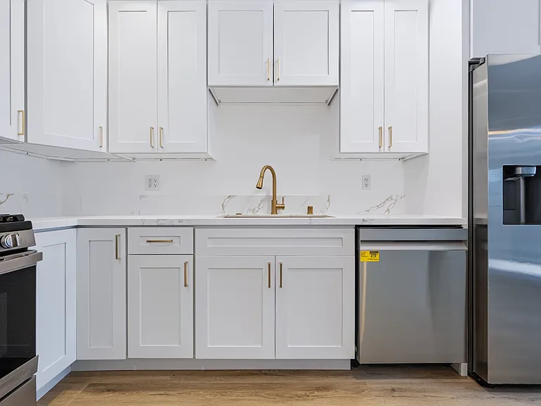 510 Spring Rd #120 — Photo 32