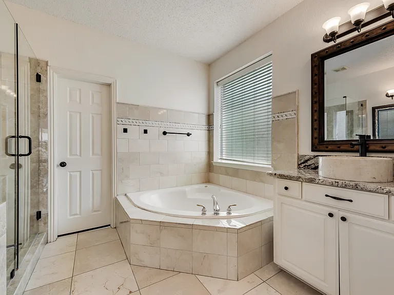 3532 Dripping Springs Dr — Photo 10