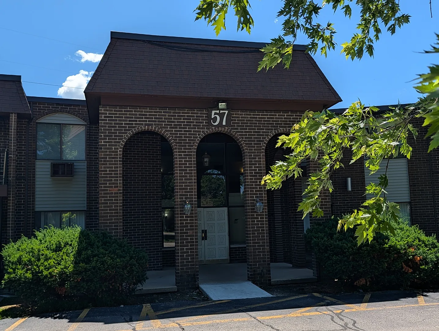 1 bed, 780 sqft, $1,750 — Photo 1