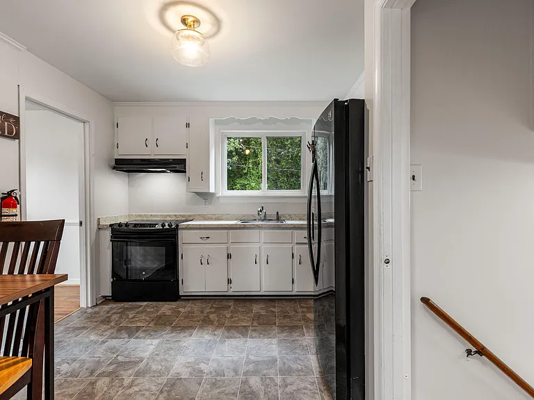 Topaz Rd — Photo 10