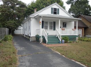 77 Leigh St, Warwick, RI 02889