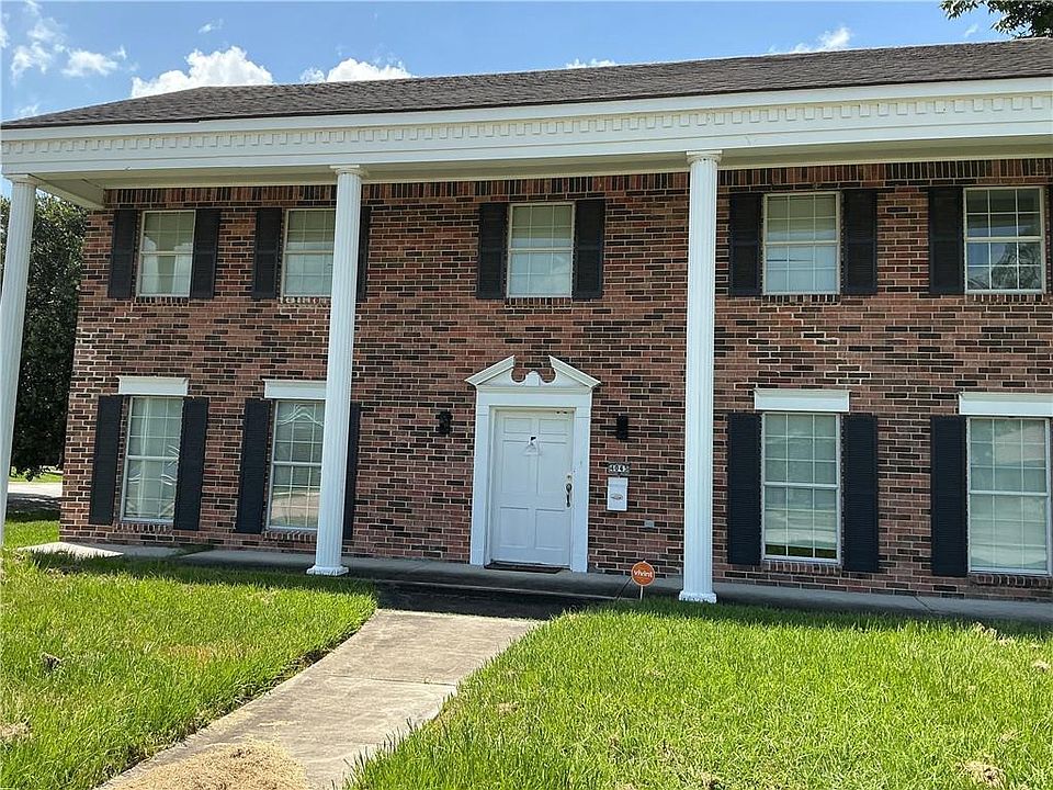 1st image of 4043 S Pin Oak Ave