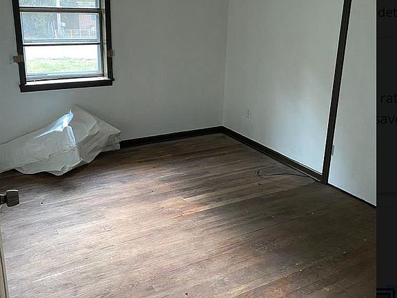 5th image of 1106 Drake St
