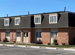 36-1622 Plymouth Dr #36-D, New Castle, IN 47362