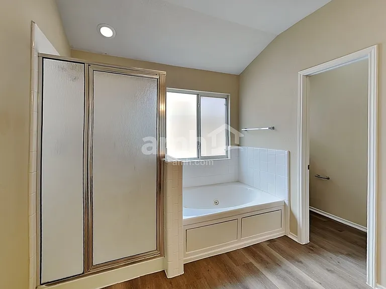 23007 Airedale Ln — Photo 15
