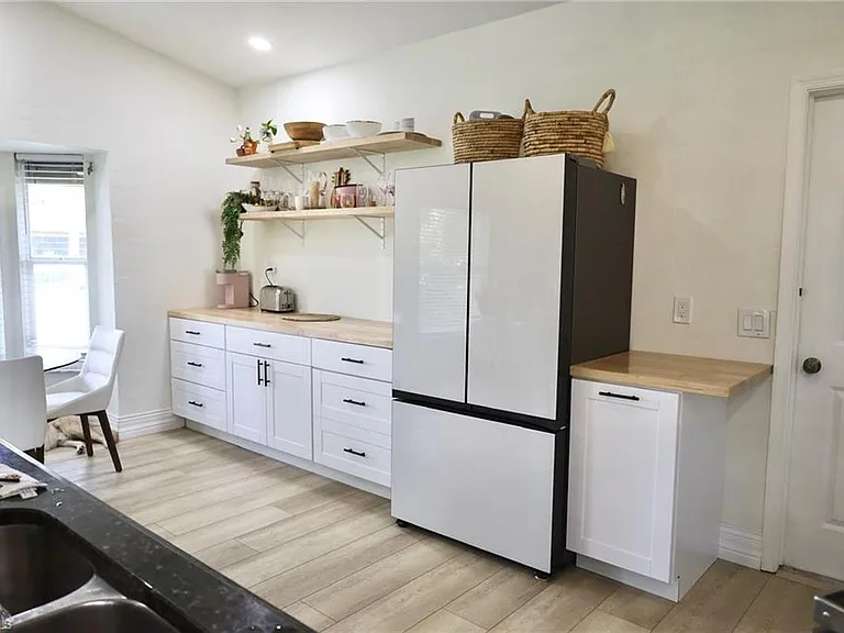 6123 Montego Bay Loop — Photo 9