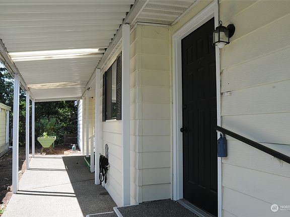 4th image of 2500 S 370th St. #205
