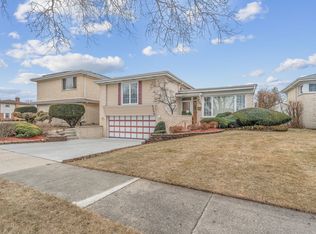 9204 Merrill Ave, Morton Grove, IL 60053