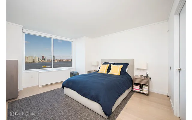 Sold by Douglas Elliman | media 8