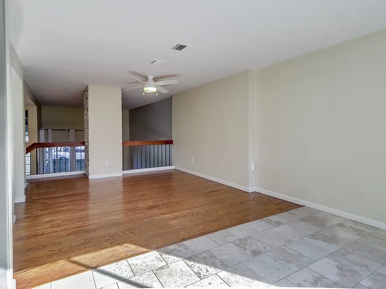 3222 Old Bridgeport Way — Photo 12