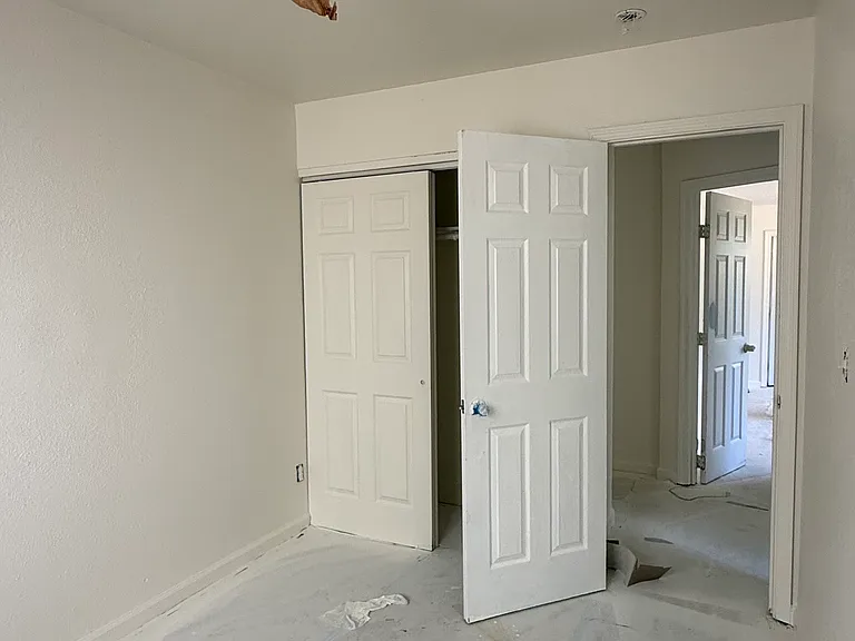 653 S 29th St — Photo 11