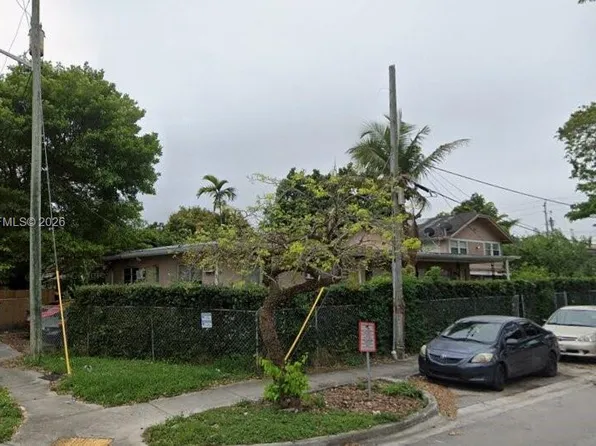 640 SW 5th St APT 4, Miami, FL 33130