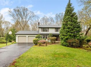 82 Lighthouse Hill Rd, Windsor, CT 06095