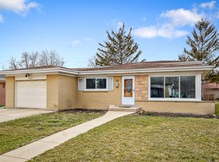 9514 Overhill Ave, Morton Grove, IL 60053