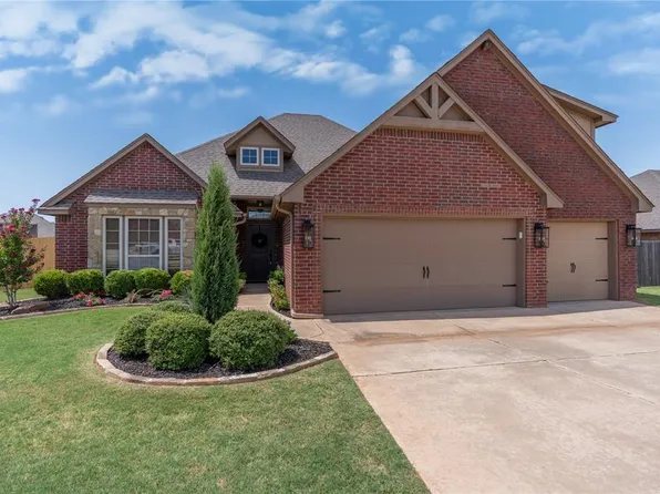 4933 Champlain Pl, Edmond, OK 73025