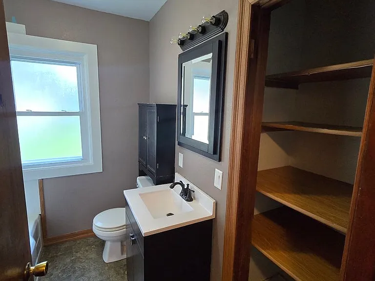 1006 Dexter St — Photo 11