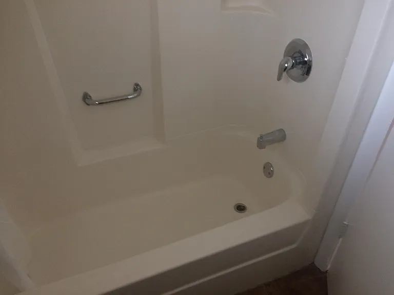205 Wilson Pl #D — Photo 8