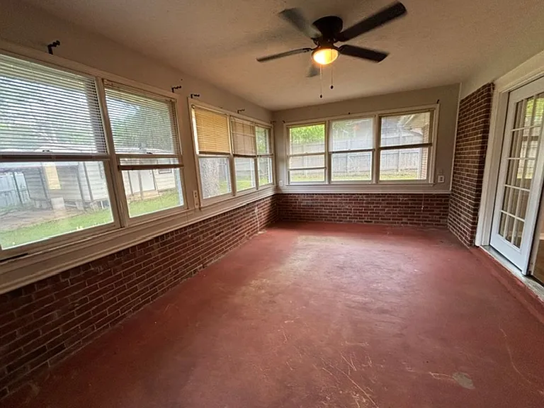 6525 Gregg Dr — Photo 26