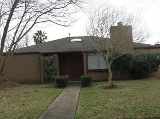 15810 Stonehaven Dr, Houston, TX 77059