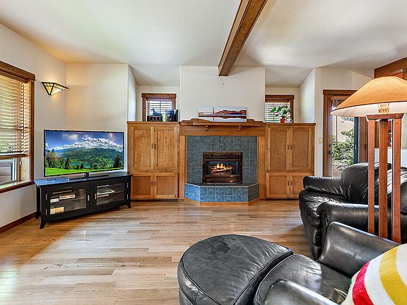 5th image of 776 Capella Cir