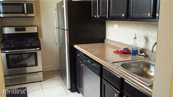 1st image of 3082 29th St