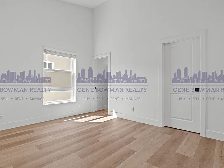 2411 Fleetwood St #101 — Photo 6