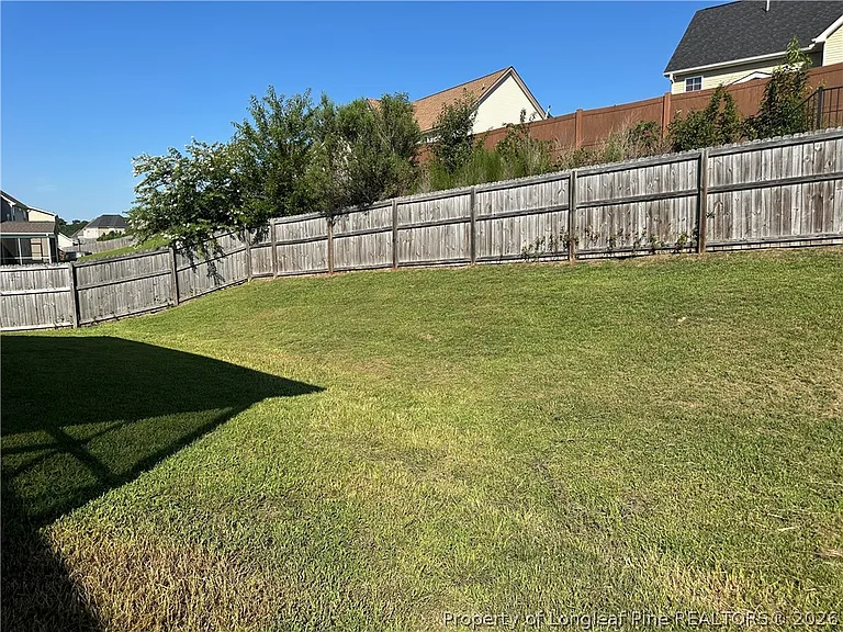 498 New Castle Ln — Photo 40