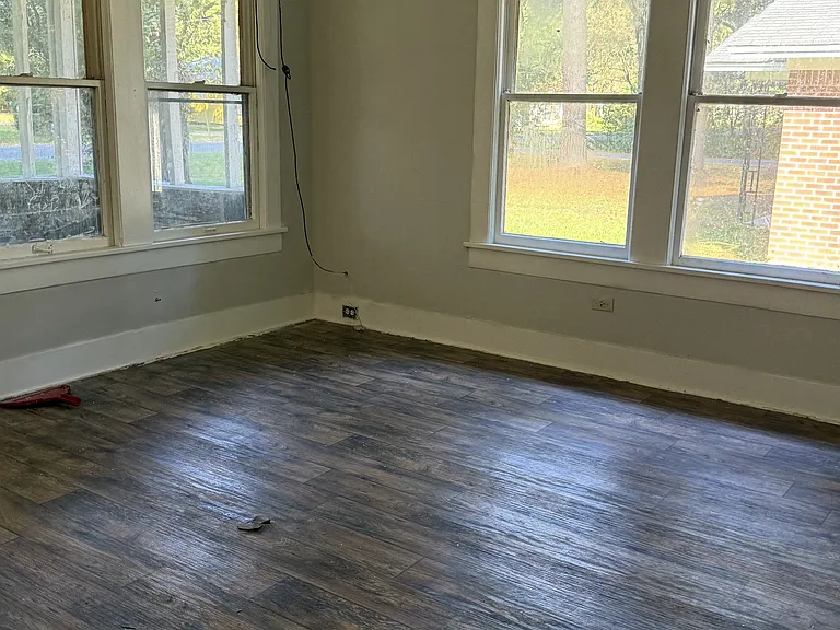 3903 Polk St — Photo 2