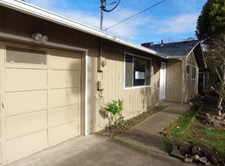 609 Saint Thomas Ln, Eagle Pt, OR 97524