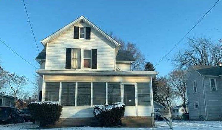 1st image of 253 W Ely St