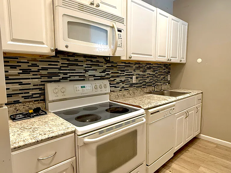 1801 W Ontario St #2 — Photo 6