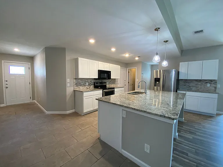 6571 Beech Trl — Photo 5
