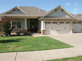9113 NW 92nd St, Yukon, OK 73099
