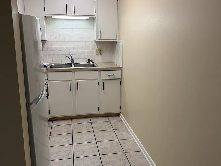 2307 Demington Ave NW #6 — Photo 2