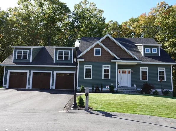 4 Mill Pond Ln #B, Burlington, MA 01803