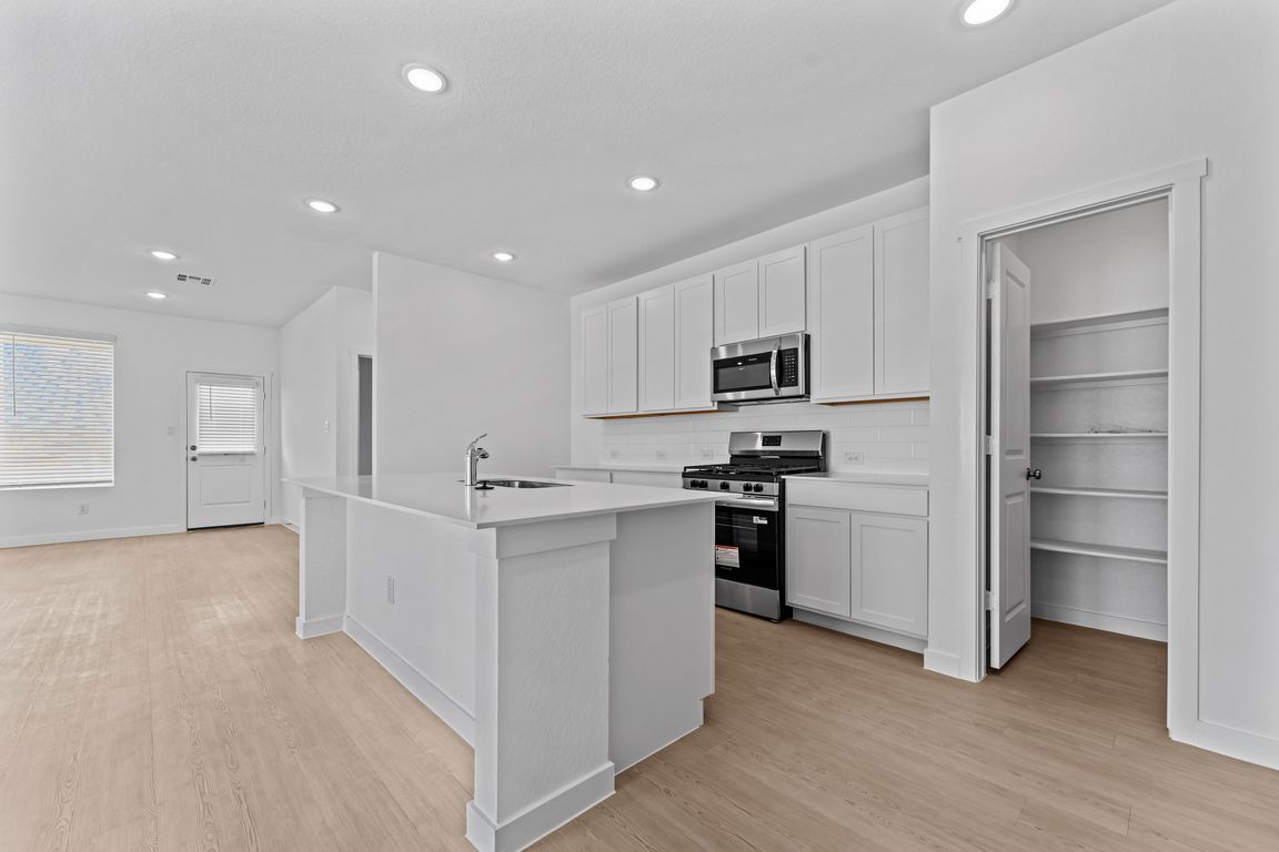 next background image