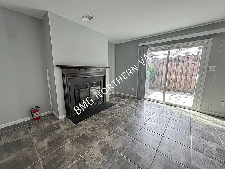 954 S Rolfe St — Photo 25