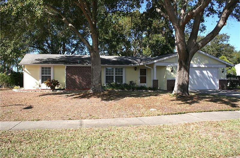 1st image of 448 Lakeview Dr