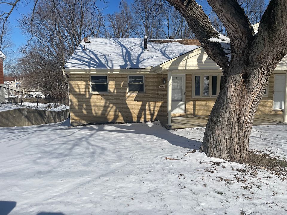 1st image of 4555 E 4th St